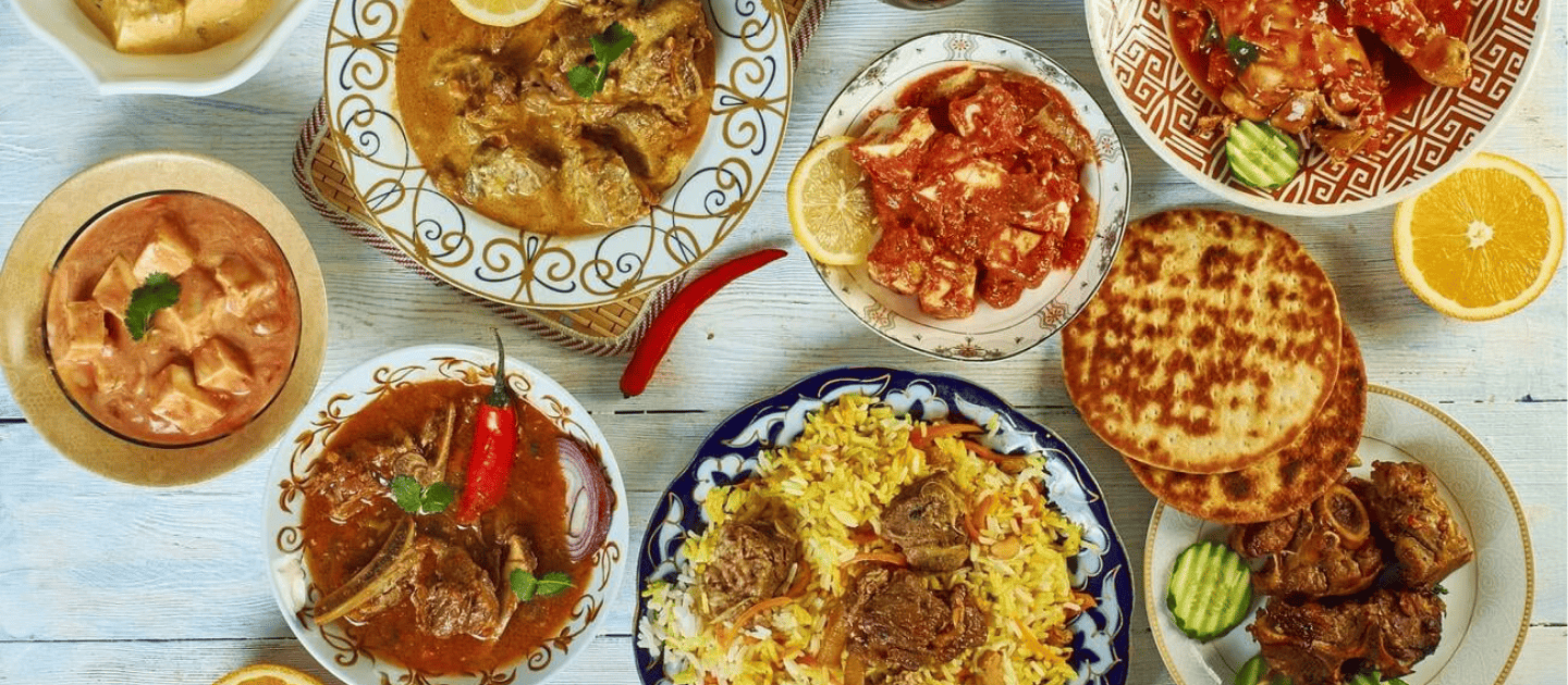 A traditional bowl of Kashmiri Rogan Josh, a top local dish to try in Gulmarg.