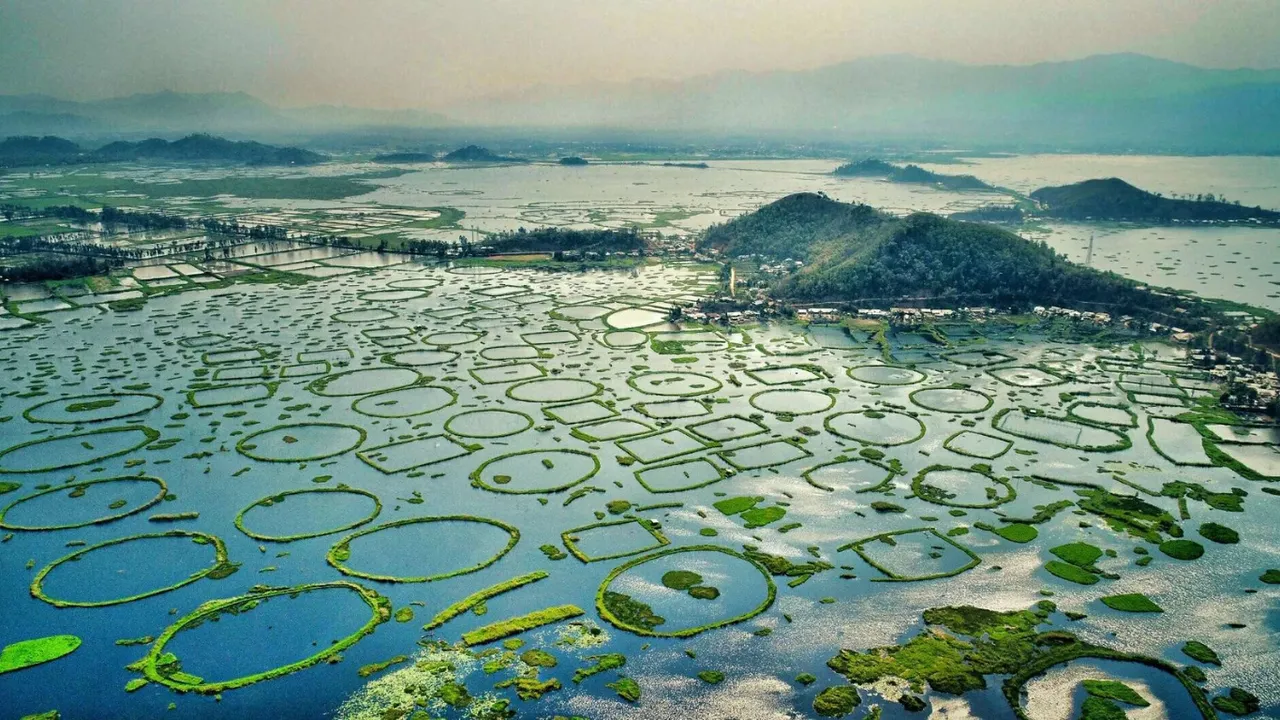 Loktak Lake image